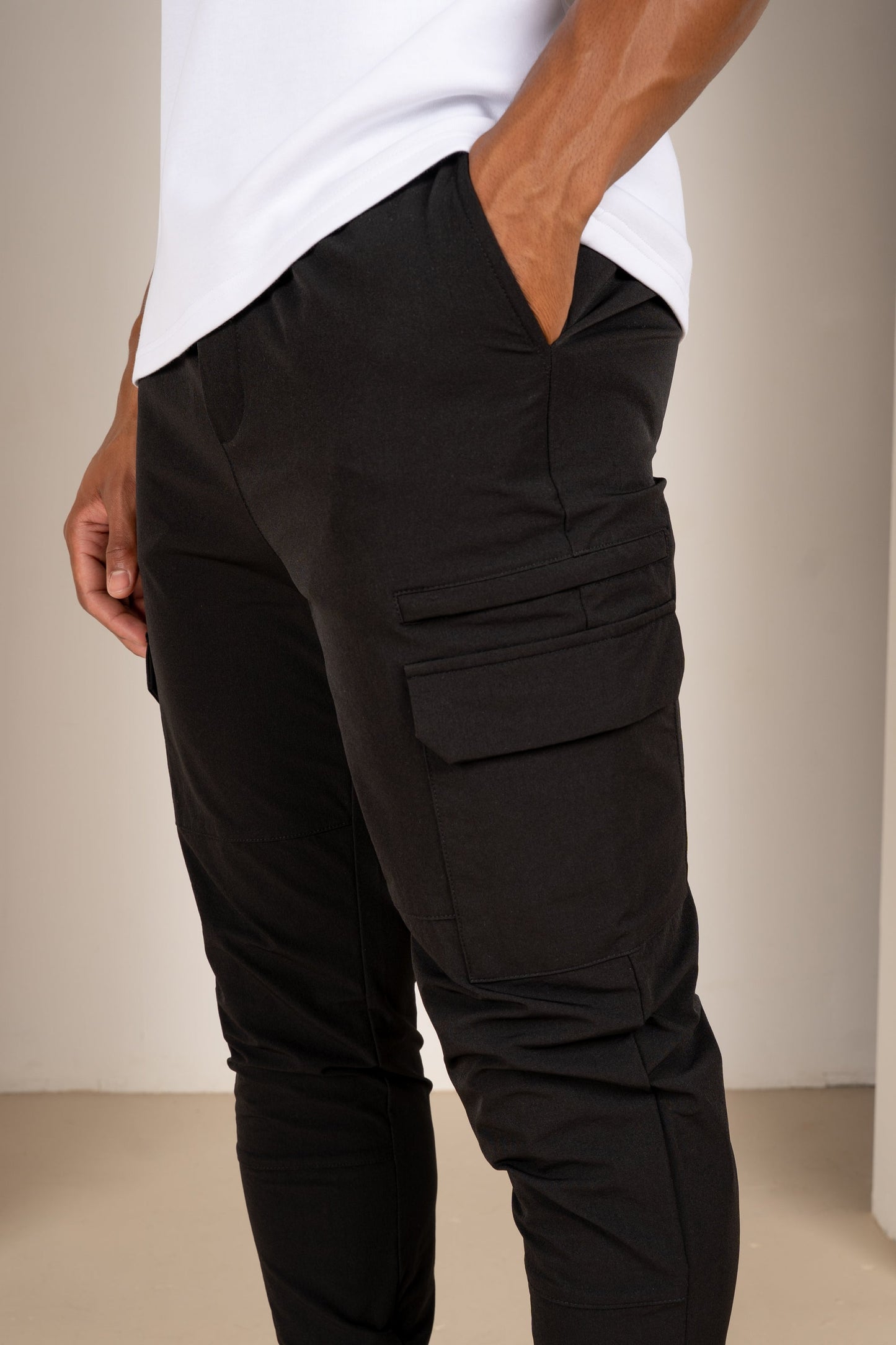 Premium Detail Cargo Pants V2 - Black