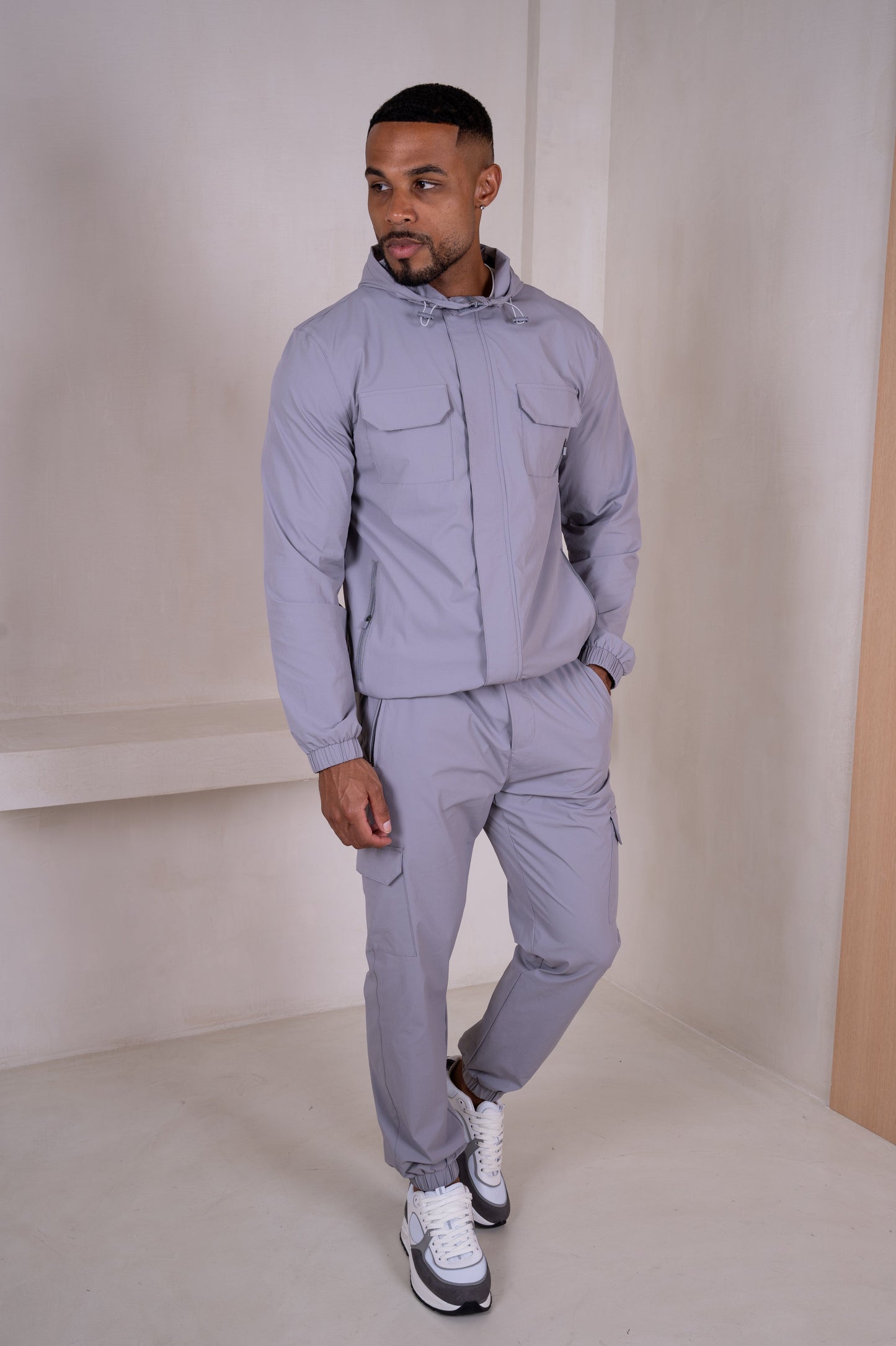 Technical V3 Cargo Windbreaker Jacket - Grey
