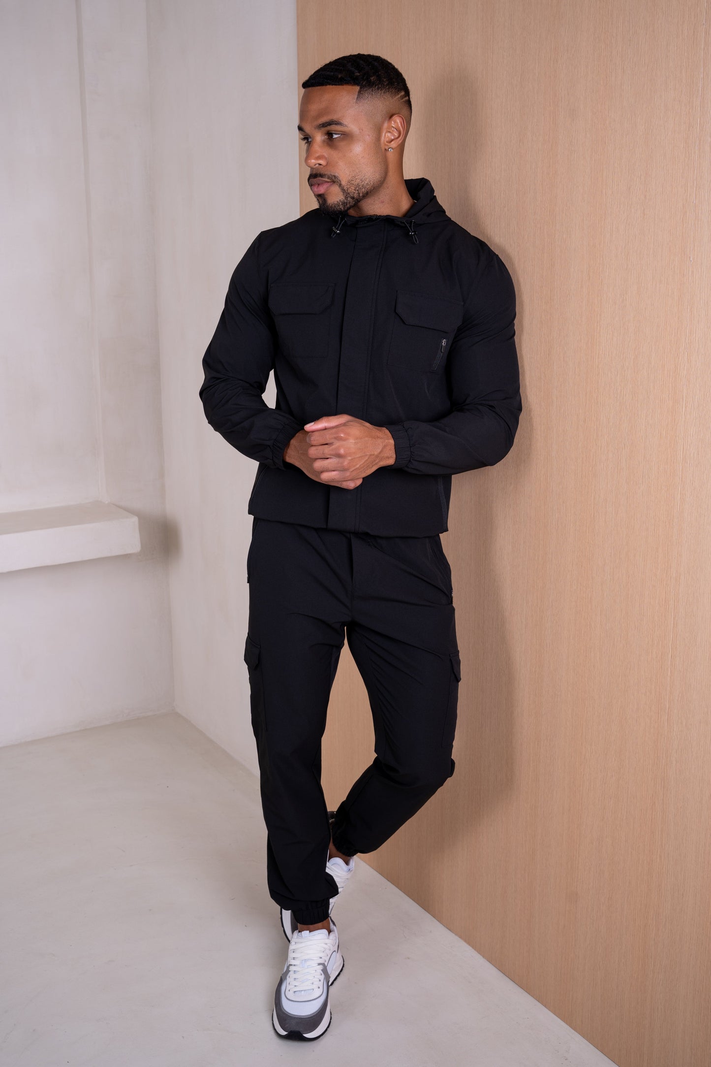 Technical V3 Cargo Windbreaker Jacket - Black