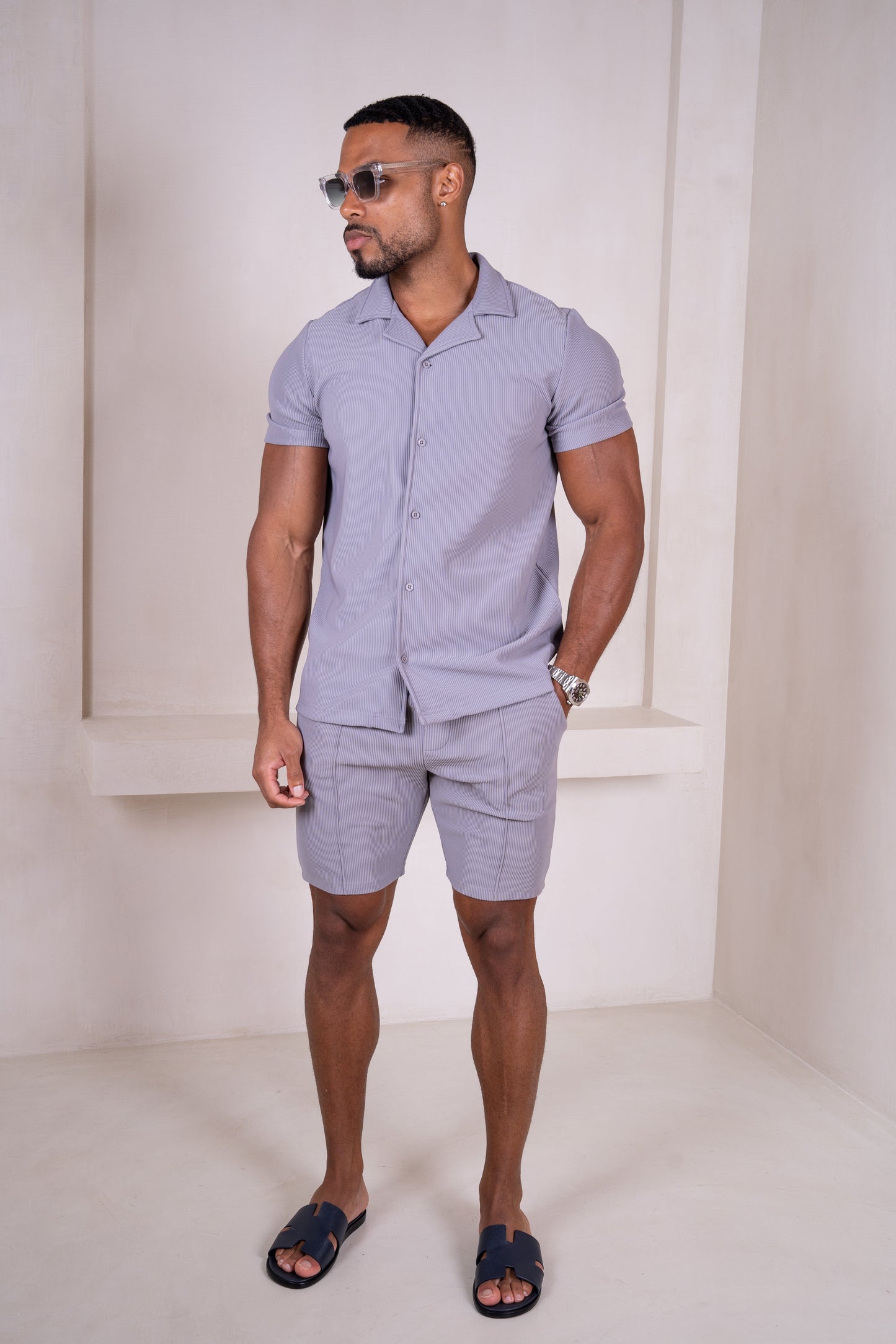 Pleated Slim Fit Shorts - Grey
