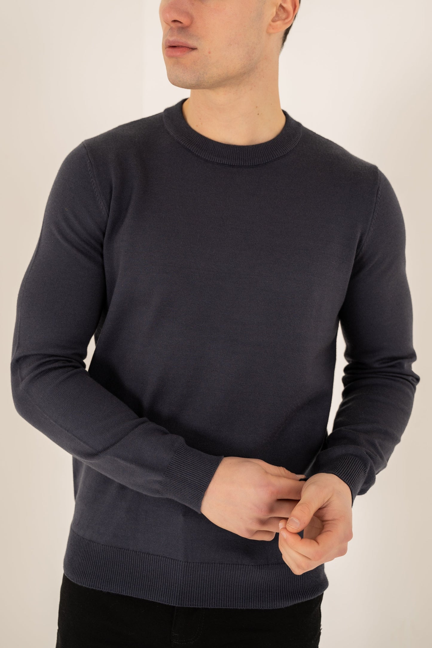 Ultra Fine Knit Crew Neck Jumper - Navy